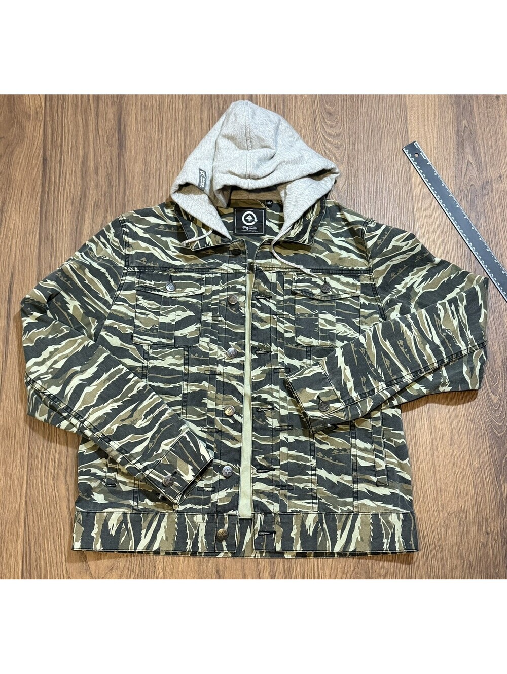 LRG Mens XL Tiger Camo Hooded Denim Jacket Streetwear A134008 Rare #15B